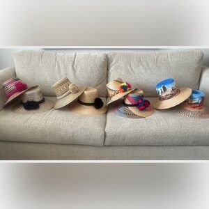 HP 🎊 One of a kind pom pom straw hat original